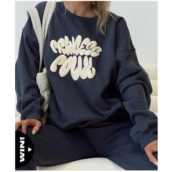 Princess Polly slate/eggshell Bubble text Dream fleece SMALL crewneck Sweatshirt - Picture 5 of 10